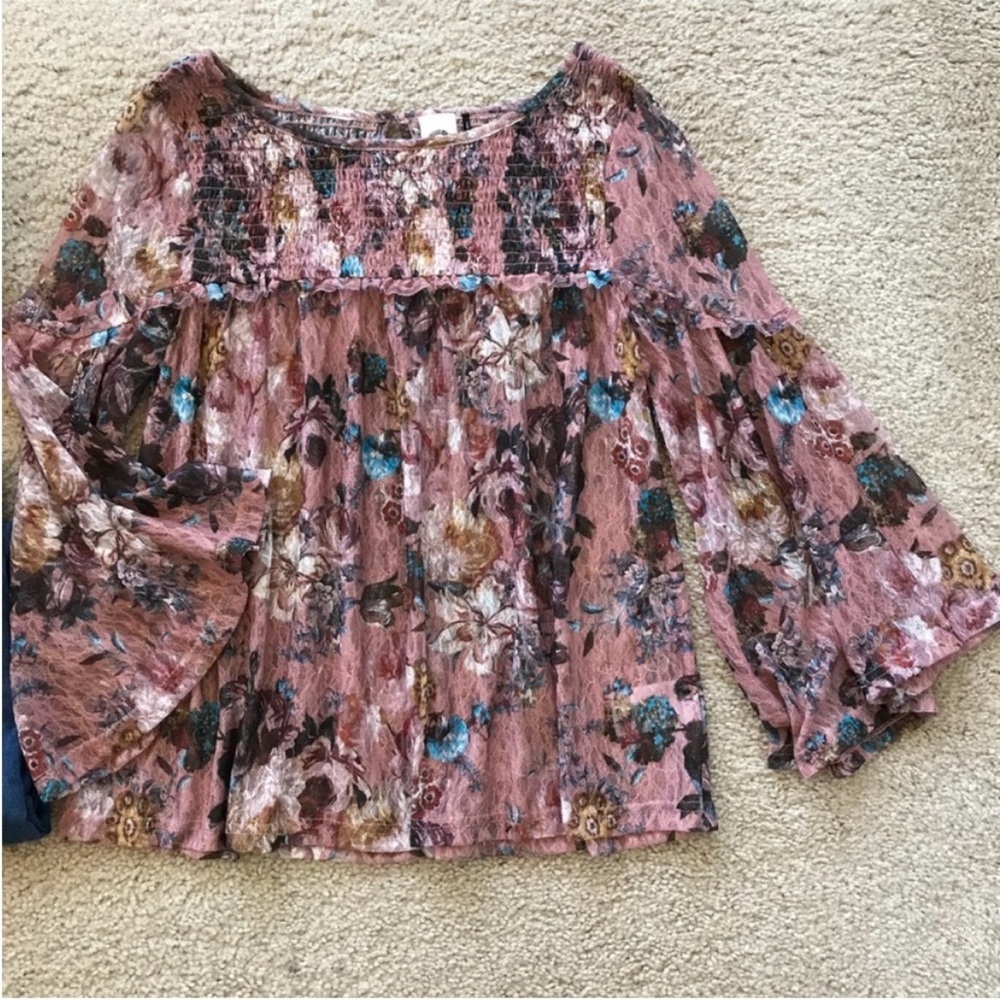 {Anthropologie} Akemi + Kin Lace Bell Sleeve Top - Picture 6 of 10